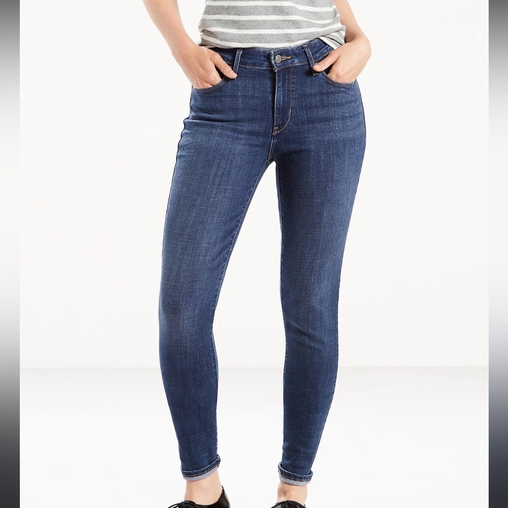 Levi’s Mid Rise Skinny Jeans